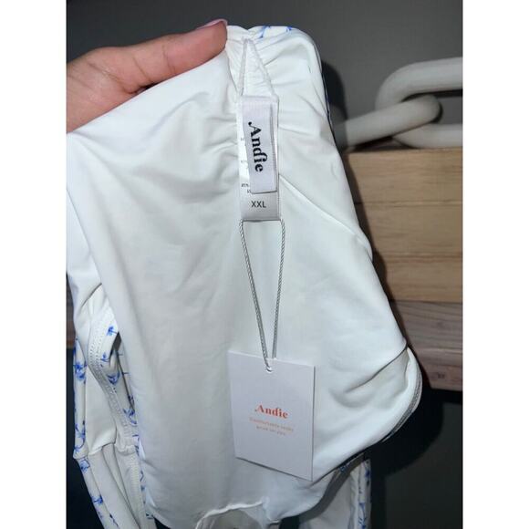 NWT Andie || The Symi Bikini Bottoms White w/ Blue Floral Pattern, Size XXL - Picture 5 of 7